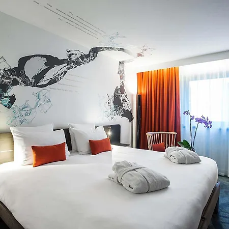 מלון Novotel Les Halles 4*