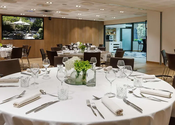 Novotel Les Halles Hotel 4*