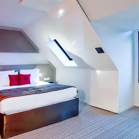Hotel Novotel Les Halles 4*