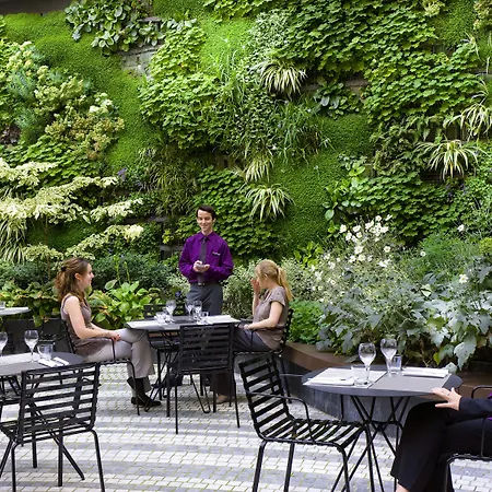 Hotell Novotel Les Halles 4*