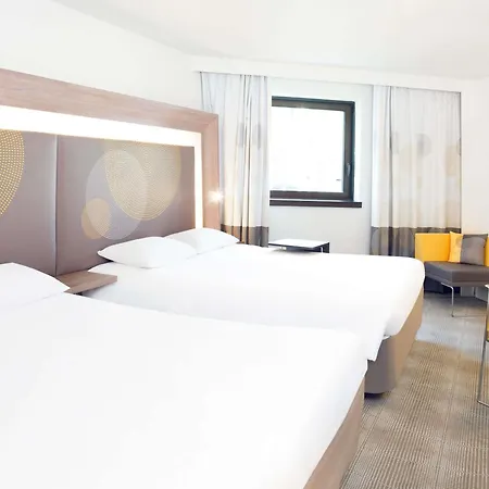 Novotel Les Halles Hotel 4*