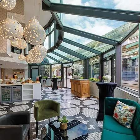 Hotel Novotel Les Halles 4*