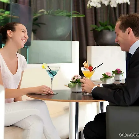 Novotel Les Halles Hotel 4*