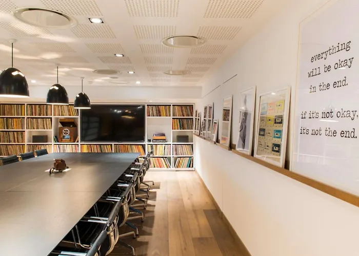 ノボテル レ アール 4* パリ