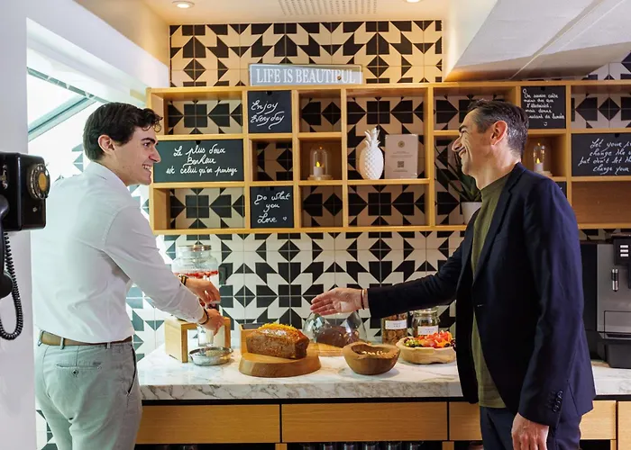 ノボテル レ アール 4* パリ