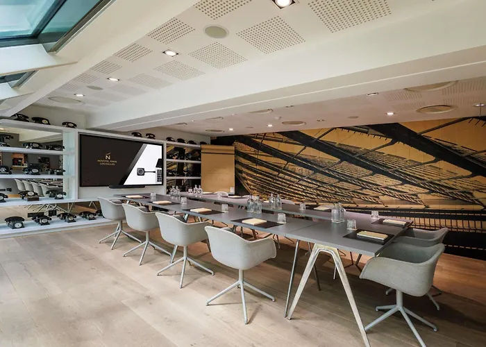 ノボテル レ アール パリ