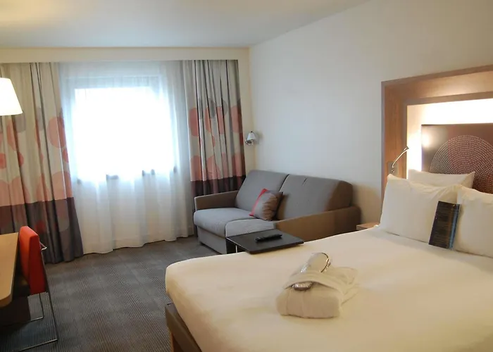 ノボテル レ アール 4* パリ