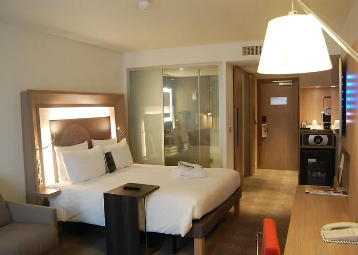 ノボテル レ アール 4* パリ