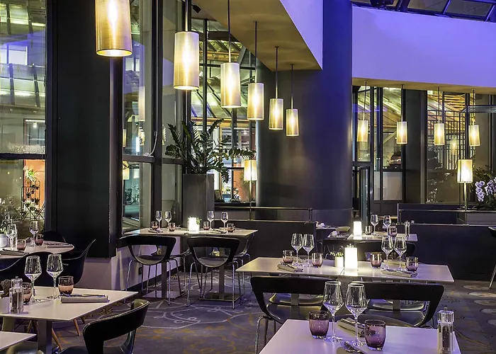 ホテル ノボテル レ アール パリ