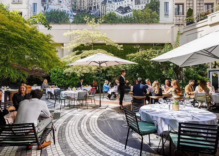 ホテル ノボテル レ アール 4*