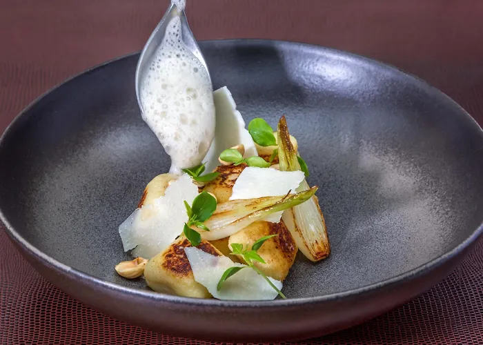 ホテル ノボテル レ アール 4*