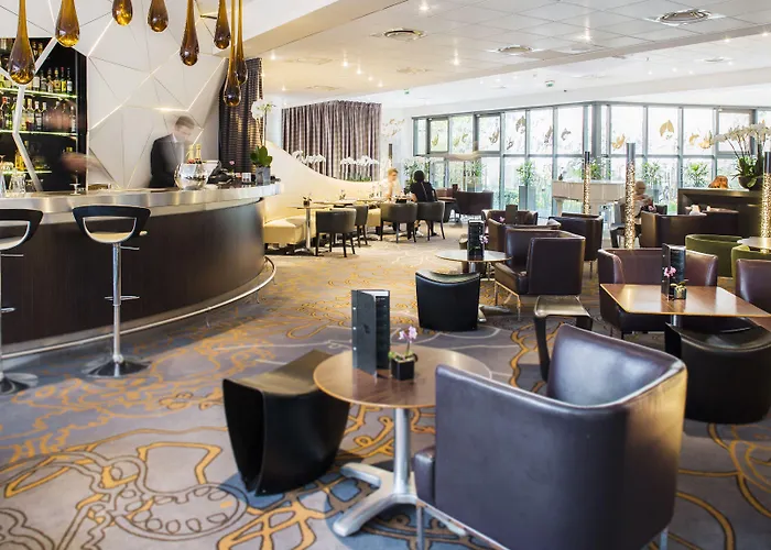 ノボテル レ アール 4* パリ