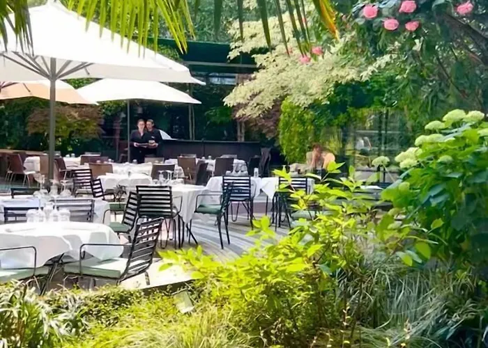 ホテル ノボテル レ アール 4*