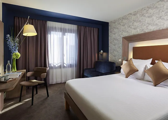 ノボテル レ アール 4* パリ