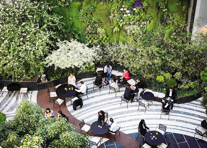 ノボテル レ アール 4* パリ