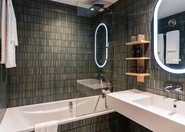 Hotel Novotel Les Halles 4*