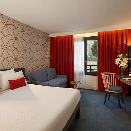 Novotel Les Halles Hotel 4*