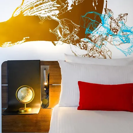 Novotel Les Halles Hotel 4*