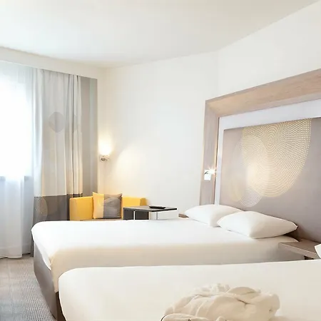Novotel Les Halles 4*