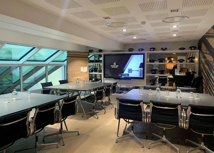 Hotel Novotel Les Halles 4*